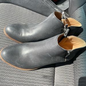 Black leather Lucky Brand Booties NWT Size 6